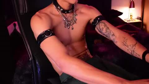 Snapshot of demonkush_ chatting on 07-11-26, 08:17 DemonKush online show from 07-11-26, 08:17