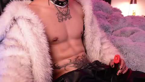 Snapshot of demonkush_ chatting on 07-20-26, 10:39 DemonKush online show from 07-20-26, 10:39