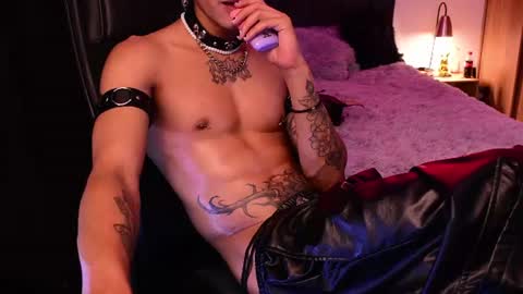 Snapshot of demonkush_ chatting on 08-04-26, 11:02 DemonKush online show from 08-04-26, 11:02
