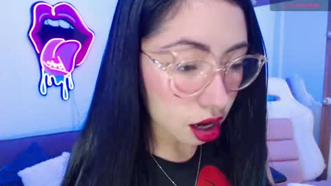 Snapshot of demyanderson_ chatting on 04-21-26, 12:34 Demy online show from 04-21-26, 12:34