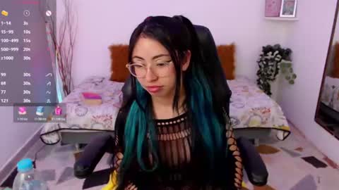 Demy  online show from 06-25-26, 05:12