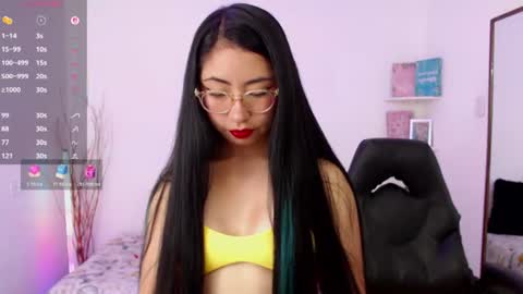 Demy  online show from 06-27-26, 11:32