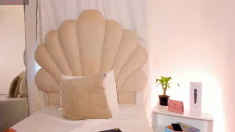 Snapshot of deniisswet chatting on 02-06-26, 01:25 online show from 02-06-26, 01:25