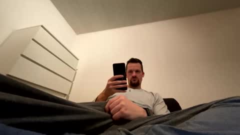 Snapshot of denis19872 chatting on 10-12-25, 09:58 denis19872 online show from 10-12-25, 09:58