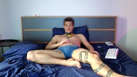 Snapshot of denis_here chatting on 09-17-25, 02:30 Denis online show from 09-17-25, 02:30