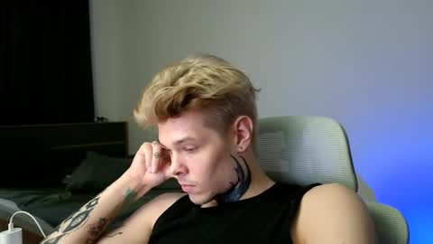 Denis online show from 05-15-26, 04:58