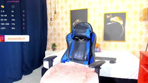 Snapshot of denise_wolfe chatting on 01-29-25, 12:35 Denisse online show from 01-29-25, 12:35