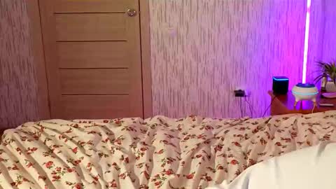 Snapshot of denisx444 chatting on 10-10-25, 01:26 Denis online show from 10-10-25, 01:26