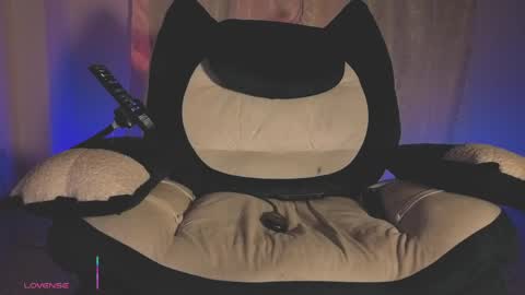 Oliver online show from 03-31-26, 04:13