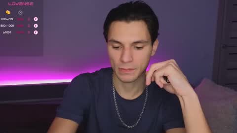 Snapshot of denlover chatting on 02-21-26, 08:26 Den online show from 02-21-26, 08:26