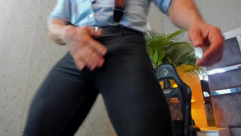 dennis_cox_ online show from 12-30-24, 02:30