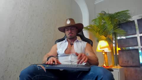 dennis_cox_ online show from 01-03-25, 01:47