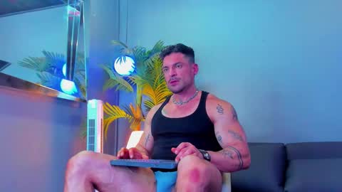 Snapshot of dennis_cox_ chatting on 10-09-25, 07:17 dennis_cox_ online show from 10-09-25, 07:17