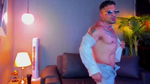 Snapshot of dennis_cox_ chatting on 10-18-25, 05:03 dennis_cox_ online show from 10-18-25, 05:03