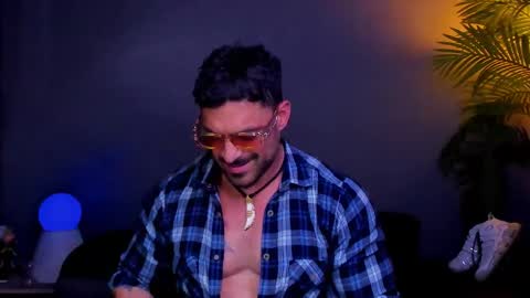 Snapshot of dennis_cox_ chatting on 11-18-25, 04:50 dennis_cox_ online show from 11-18-25, 04:50