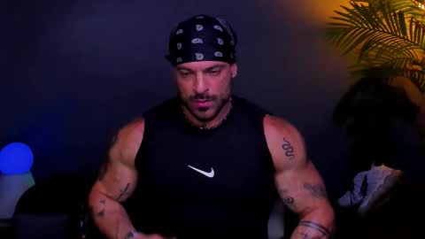 Snapshot of dennis_cox_ chatting on 11-19-25, 11:54 dennis_cox_ online show from 11-19-25, 11:54