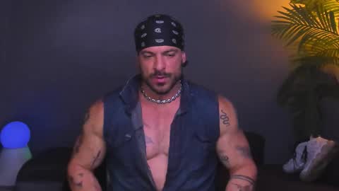 Snapshot of dennis_cox_ chatting on 11-20-25, 09:09 dennis_cox_ online show from 11-20-25, 09:09