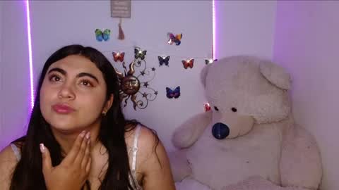 Snapshot of dennis_love_ chatting on 05-11-26, 11:46 rosse online show from 05-11-26, 11:46