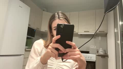 Denni online show from 11-07-25, 03:34