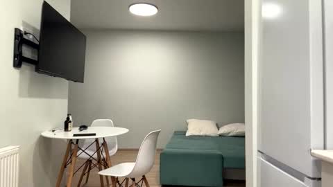 Denni online show from 03-01-26, 05:04