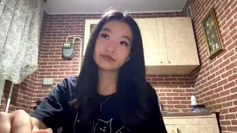 Emma online show from 11-08-25, 12:16