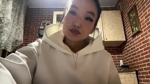 Emma online show from 11-13-25, 01:10