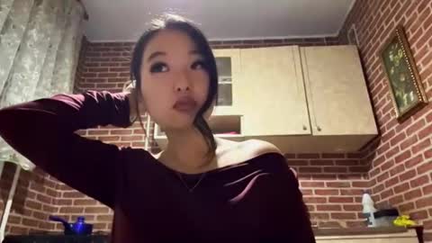 Emma online show from 11-19-25, 01:11