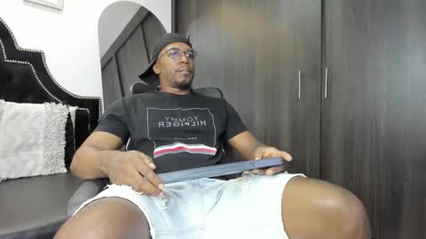 denzelrios online show from 10-17-25, 09:17