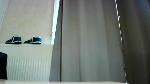 Snapshot of dereck59 chatting on 05-10-26, 06:51 dereck59 online show from 05-10-26, 06:51