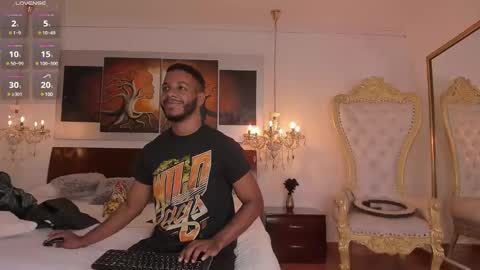 Snapshot of dereckandjake chatting on 12-03-24, 11:44 Dereck and Jake online show from 12-03-24, 11:44