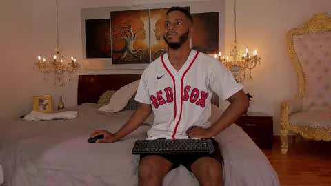 Snapshot of dereckandjake chatting on 01-11-25, 11:56 Dereck and Jake online show from 01-11-25, 11:56