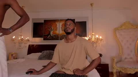 Snapshot of dereckandjake chatting on 01-14-25, 12:03 Dereck and Jake online show from 01-14-25, 12:03