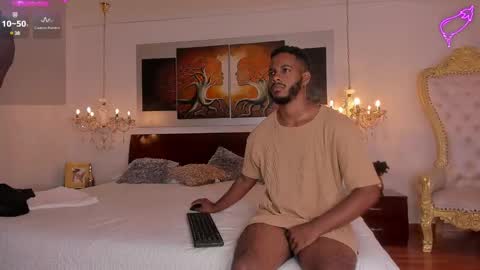 Snapshot of dereckandjake chatting on 01-18-25, 12:04 Dereck and Jake online show from 01-18-25, 12:04