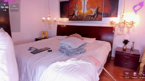 Snapshot of dereckandjake chatting on 02-02-25, 06:42 Dereck and Jake online show from 02-02-25, 06:42