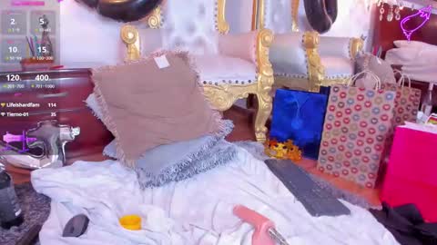 Snapshot of dereckandjake chatting on 02-15-25, 03:50 Dereck and Jake online show from 02-15-25, 03:50