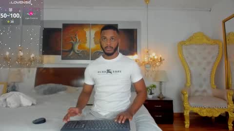 Snapshot of dereckandjake chatting on 10-20-25, 11:54 Dereck and Jake online show from 10-20-25, 11:54