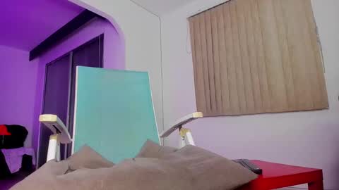 dereckhardd online show from 03-08-25, 04:01