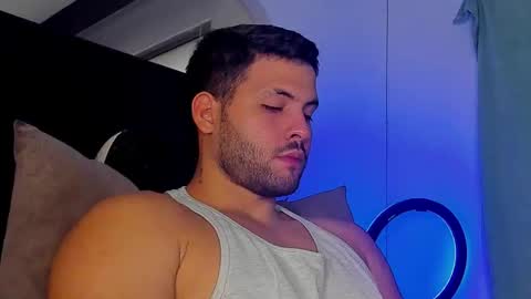 Snapshot of dereckhardd chatting on 03-08-26, 09:29 dereckhardd online show from 03-08-26, 09:29