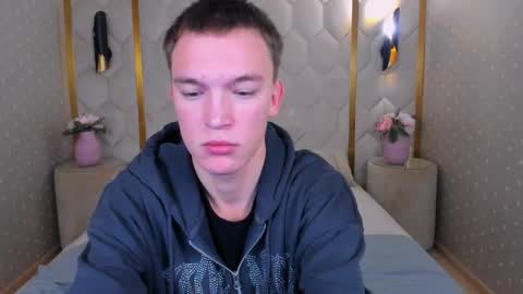 Derek online show from 11-18-25, 01:04