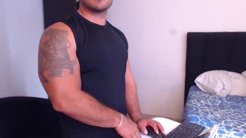 Derek online show from 10-07-25, 04:04