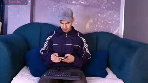 derek_voss online show from 06-27-26, 05:40