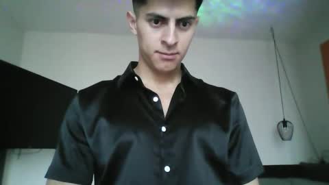 Derek Zane online show from 04-12-26, 05:18