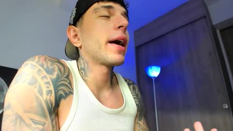 derekmuller11 online show from 03-18-26, 06:00