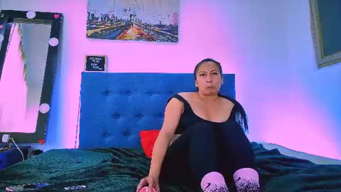 Snapshot of derly_milf chatting on 07-23-26, 09:02 derly_milf online show from 07-23-26, 09:02