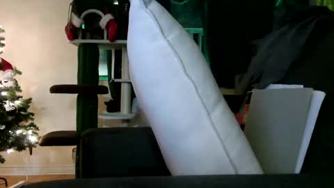 deroseblack online show from 12-15-24, 12:18