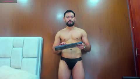 DerryBigger CM online show from 12-19-25, 07:43