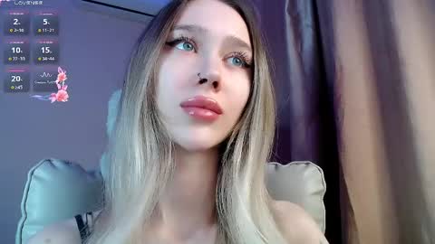 Snapshot of des_ch chatting on 05-18-26, 04:57 Ari online show from 05-18-26, 04:57