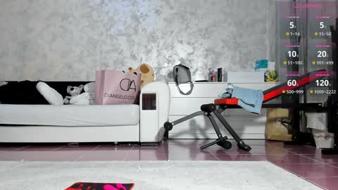 Snapshot of desert2blosom chatting on 10-13-25, 08:31 Mia online show from 10-13-25, 08:31