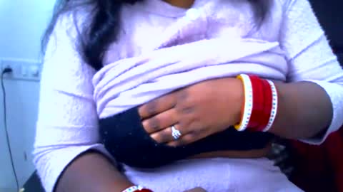 Snapshot of desi_punjabn chatting on 12-18-24, 03:47 simran online show from 12-18-24, 03:47