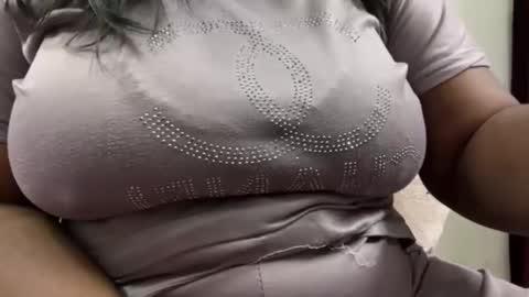 Snapshot of desi_punjabn chatting on 09-12-25, 03:50 simran online show from 09-12-25, 03:50